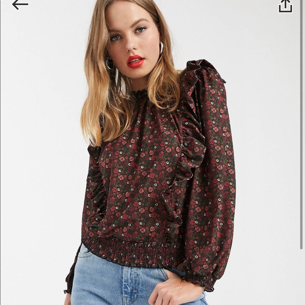 River island longe sleeve shirred floral frill top